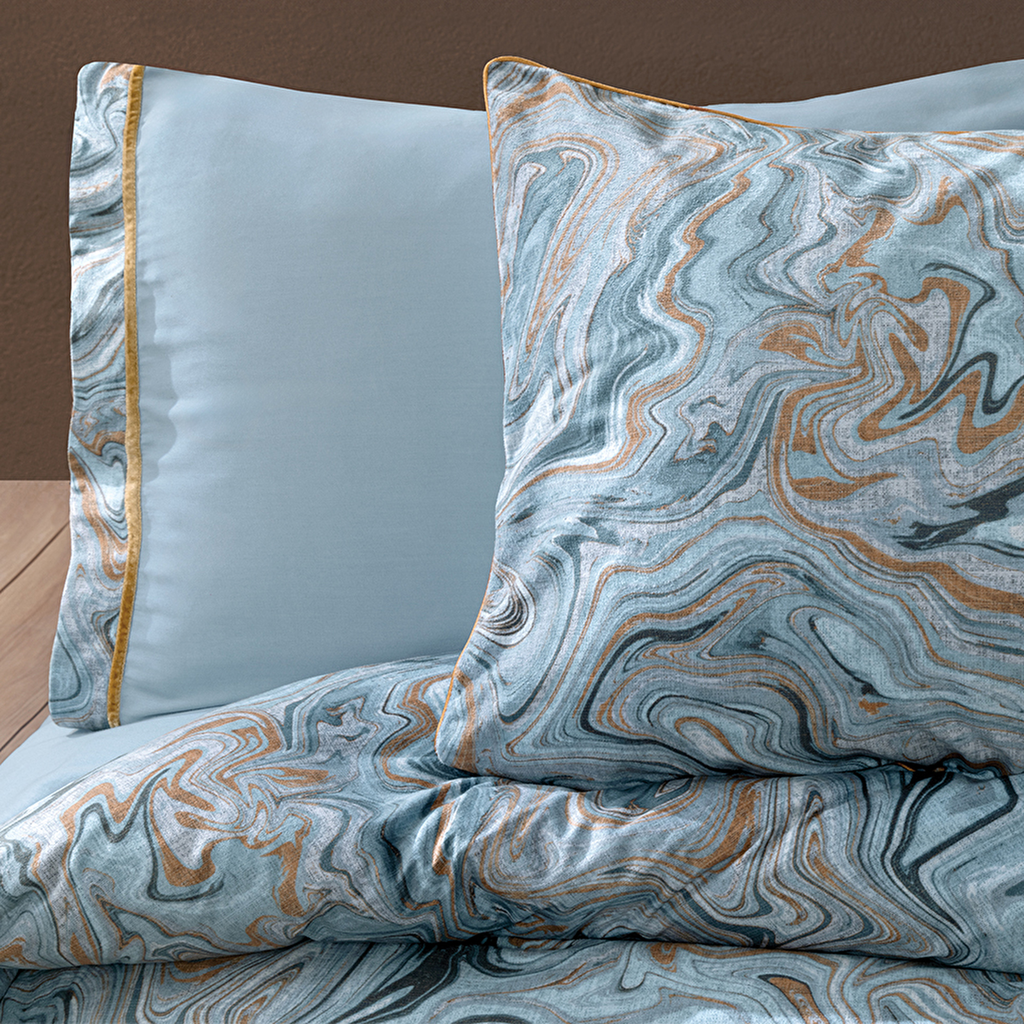 Allure en comfort: fluweel en satijn