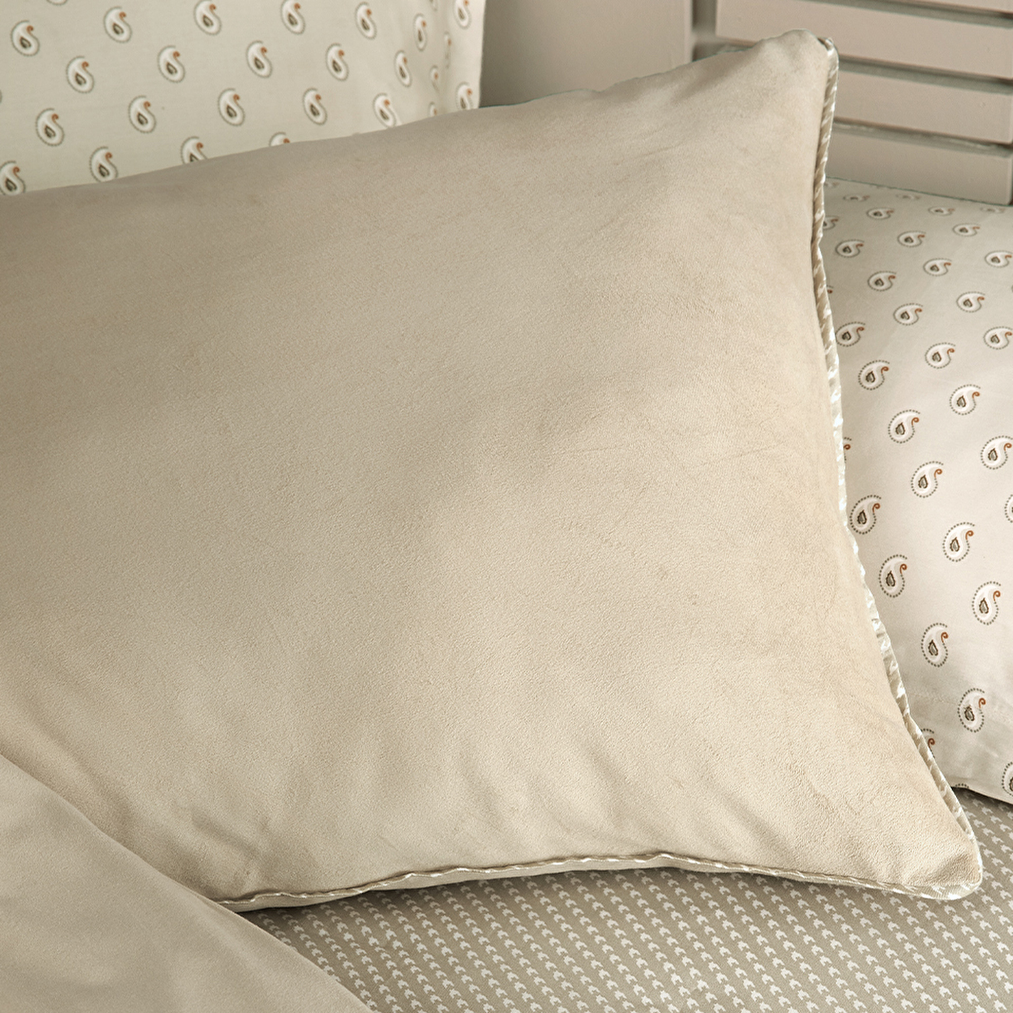 Allure en comfort: fluweel en satijn