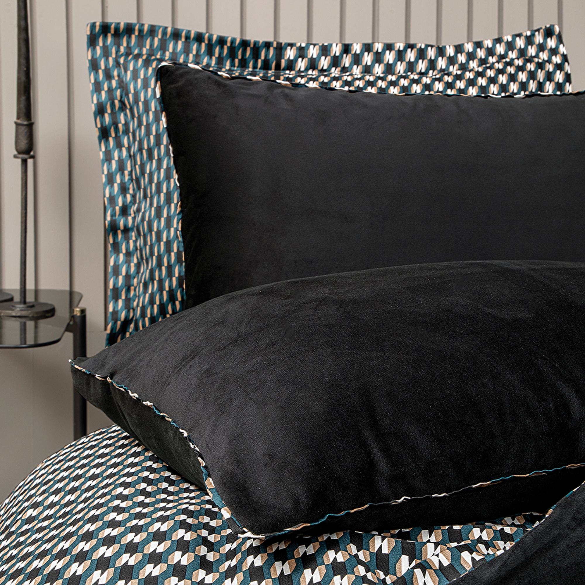 Allure en comfort: fluweel en satijn