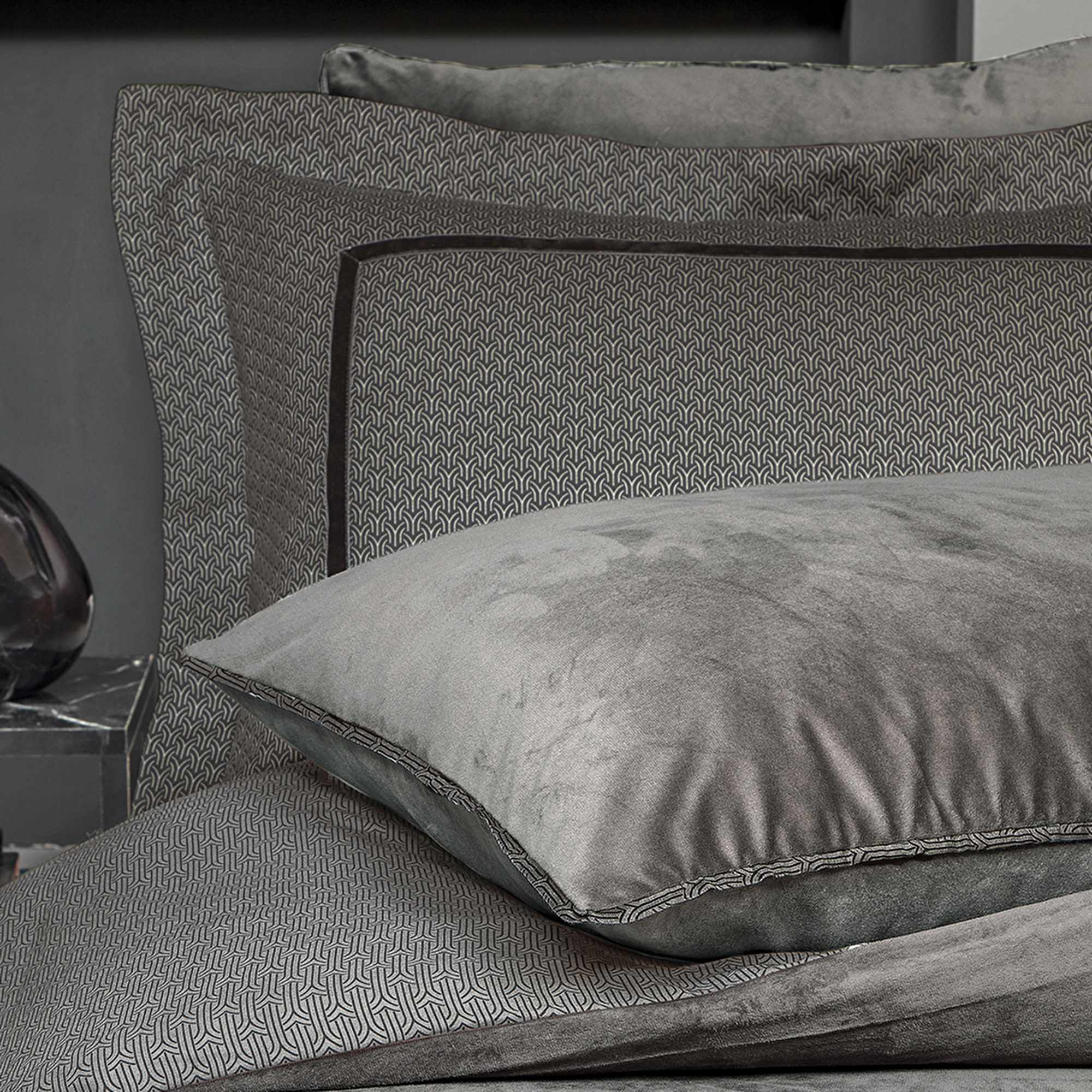 Allure en comfort: fluweel en satijn