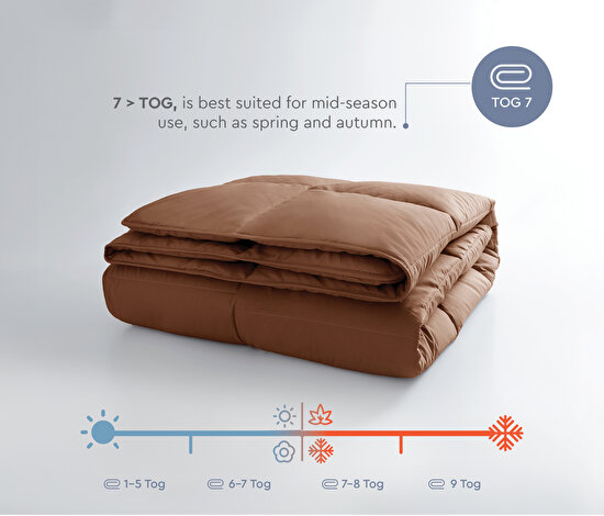 Penny - Brick Red Quilt