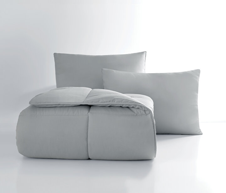 Macaron - Grey Quilt & Pillow Set