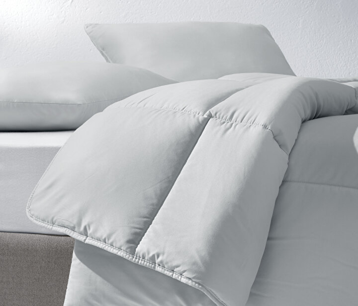 Macaron - Grey Quilt & Pillow Set