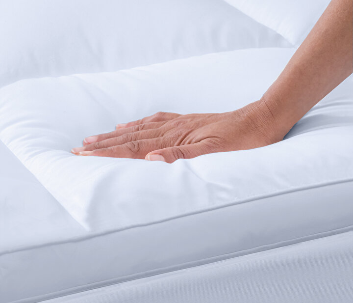 Supreme Air - White Sleeping Pad