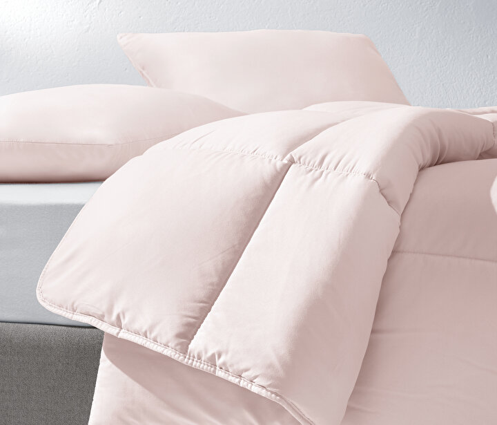 Macaron - Pink Quilt & Pillow Set