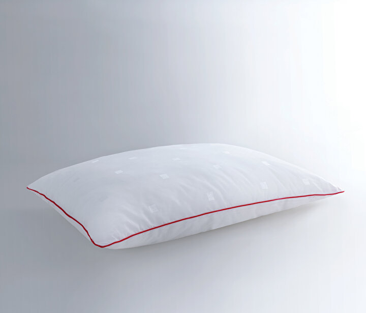 Dacron® 95 Pillow