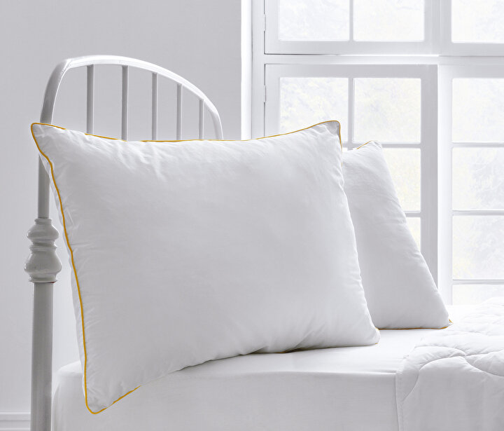 Dacron® Hollofil® Allerban® Pillow