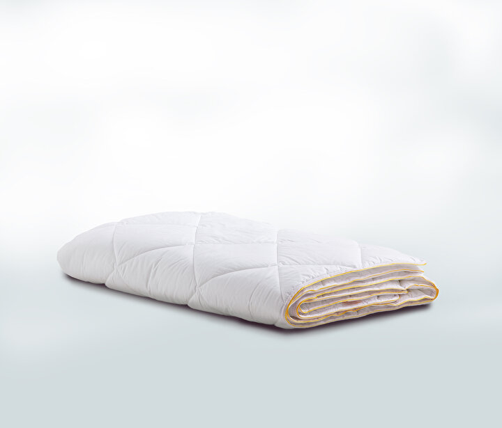 Dacron® Hollofil® Allerban® Duvet