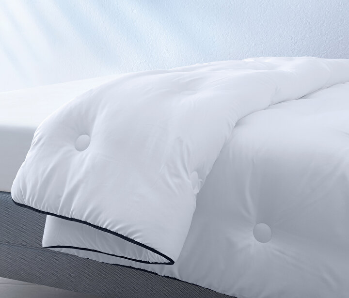 Dacron® Microfiber Quilt